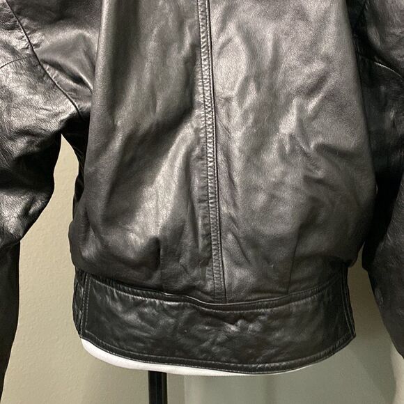 Vintage Black Genuine Leather Cropped Length Jacket Shoulder Pads - Picture 11 of 16